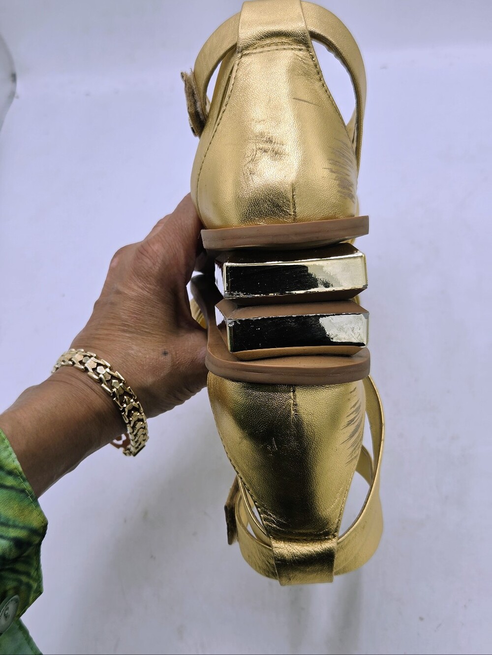 Franco Sarto Gold Metallic Parker Square Toe Flat Sandals Size 8.5M - Picture 11 of 16